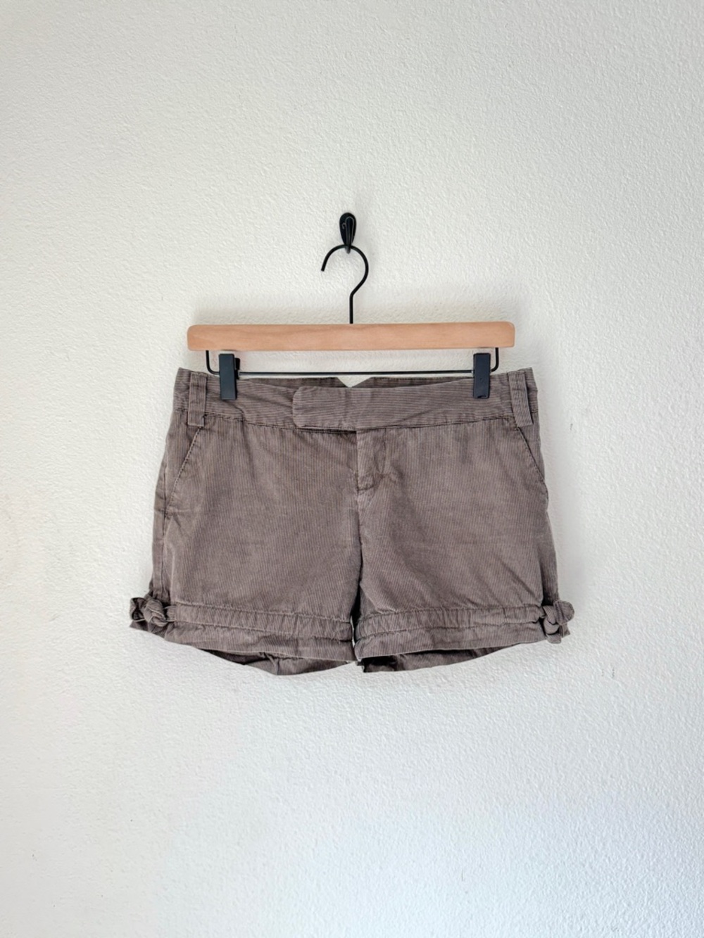 Obey Brown Stripe Tie-Hem Shorts - 28 -GUC